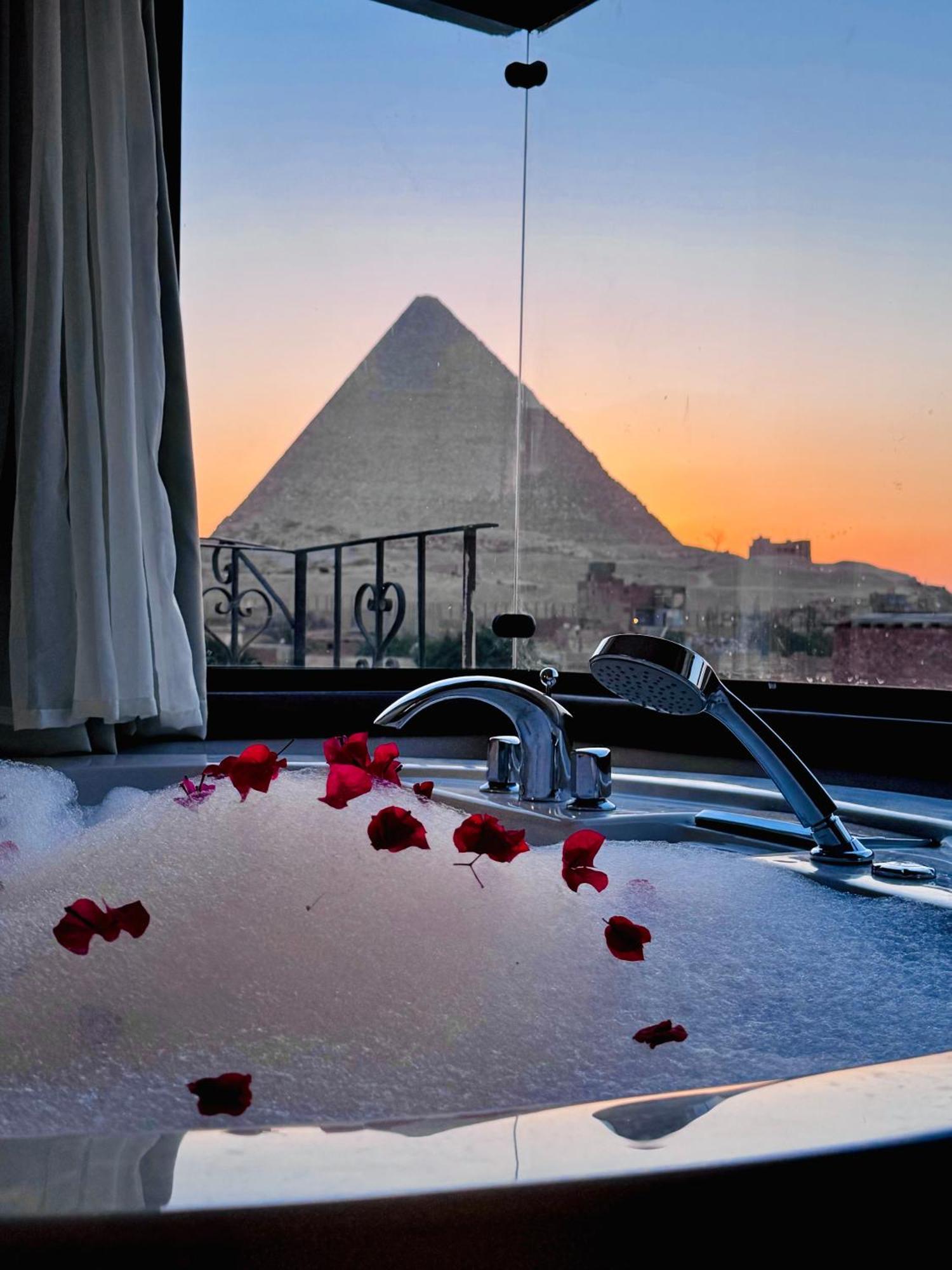 Hotel Arena Pyramids View 3*